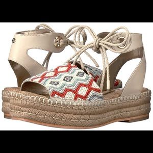 SAM EDELMAN NEERA IVORY/MULTI LACE UP SZ 8.5